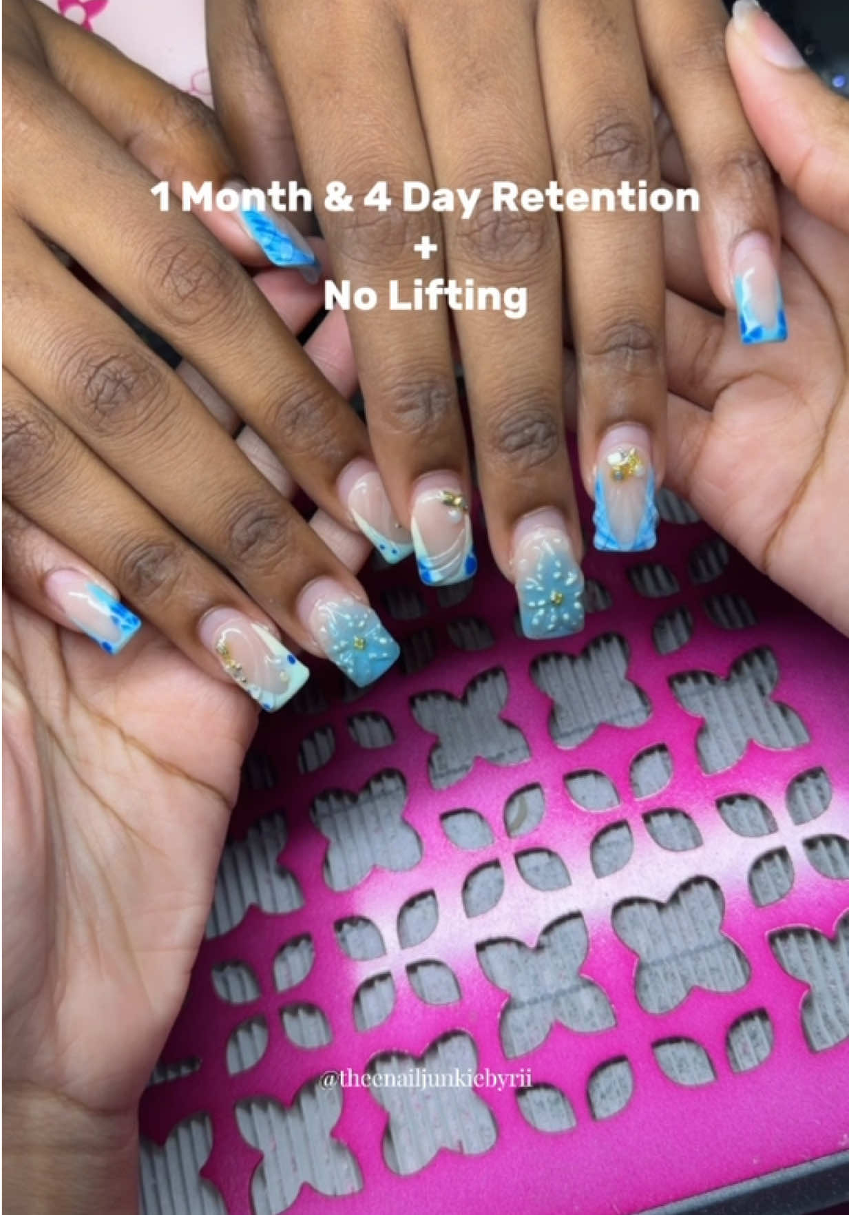 @Rihanna | KCMO Nail Artist
