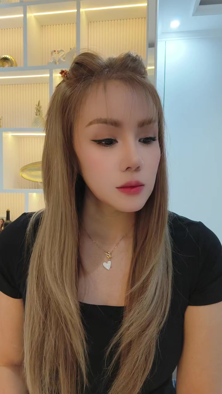 @Mariana wu 81