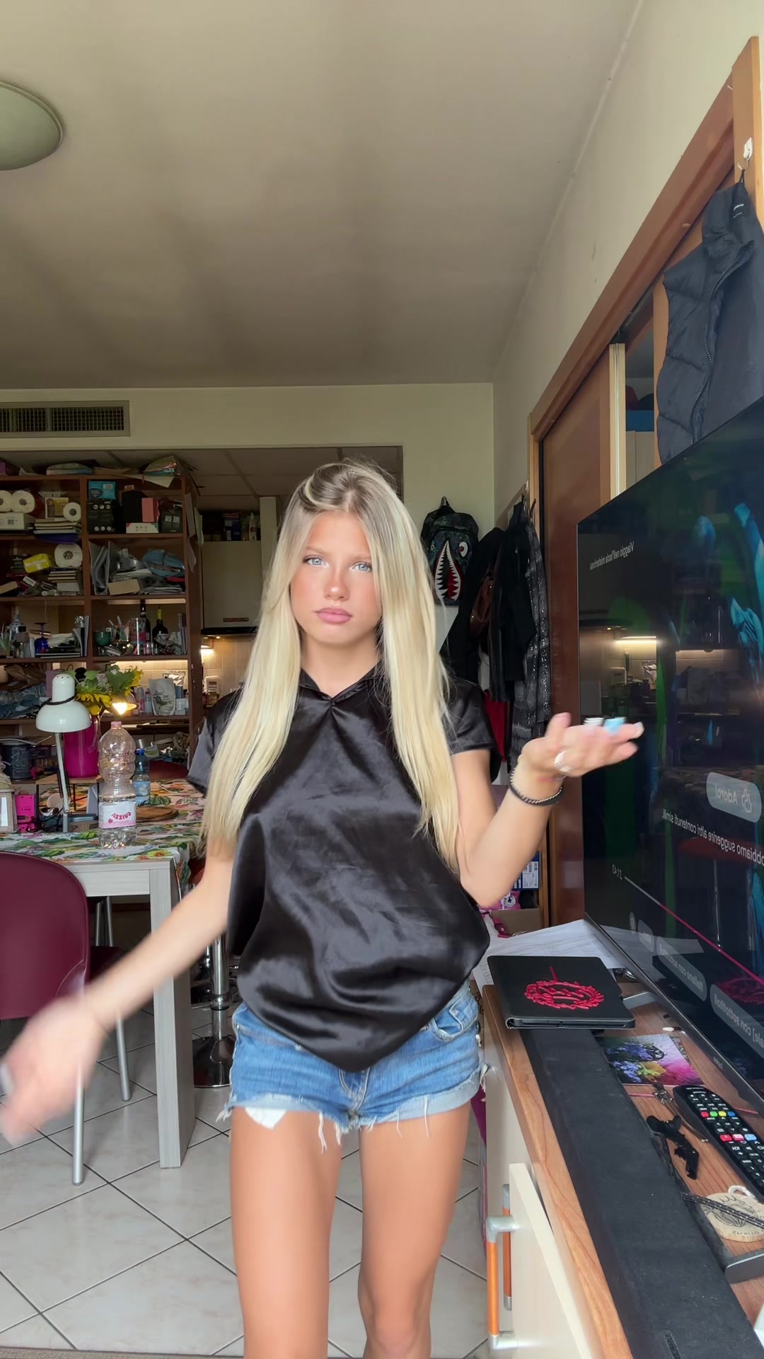 @vi