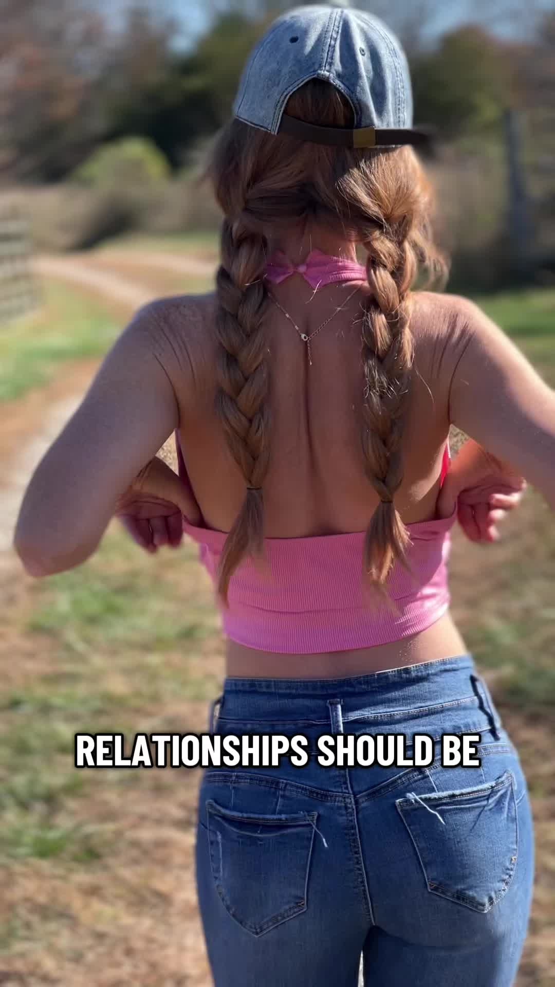 @hatgirlspicy
