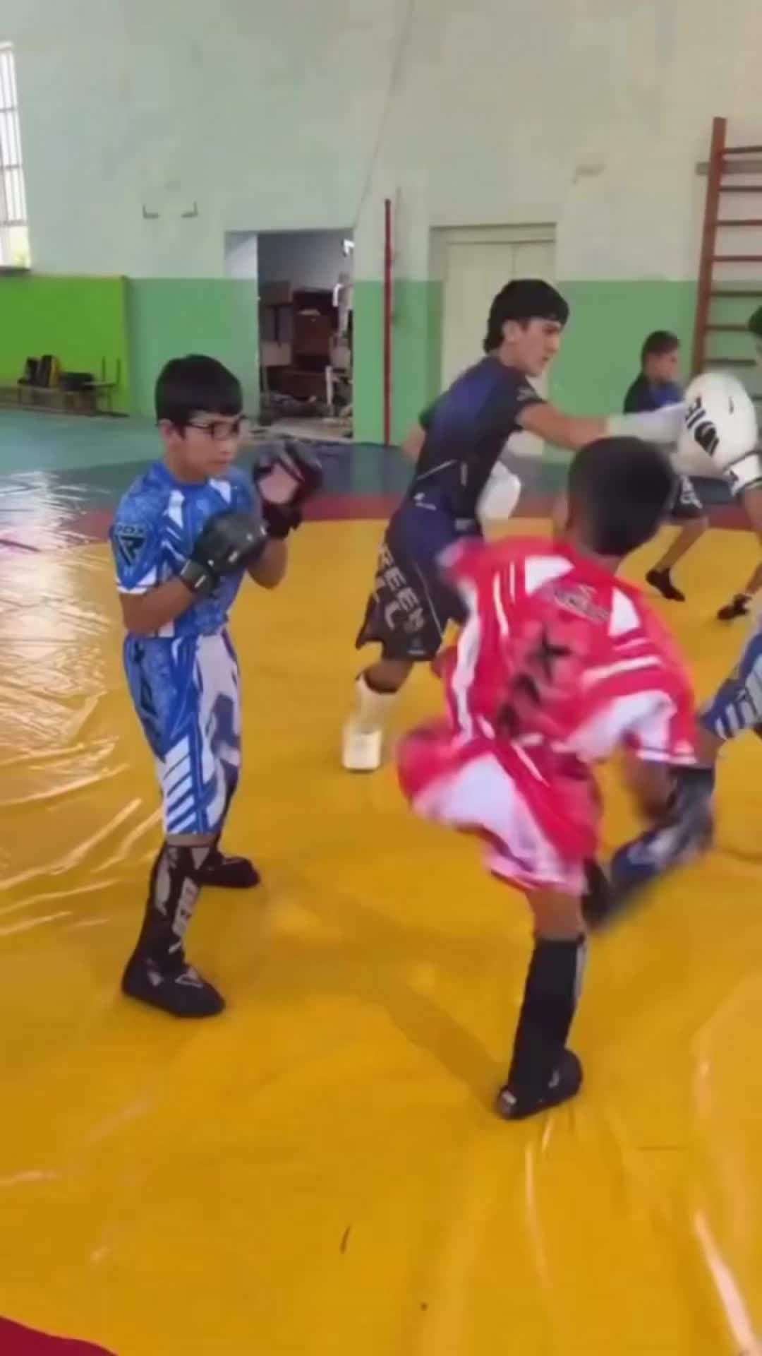 @JuanDeMontreal