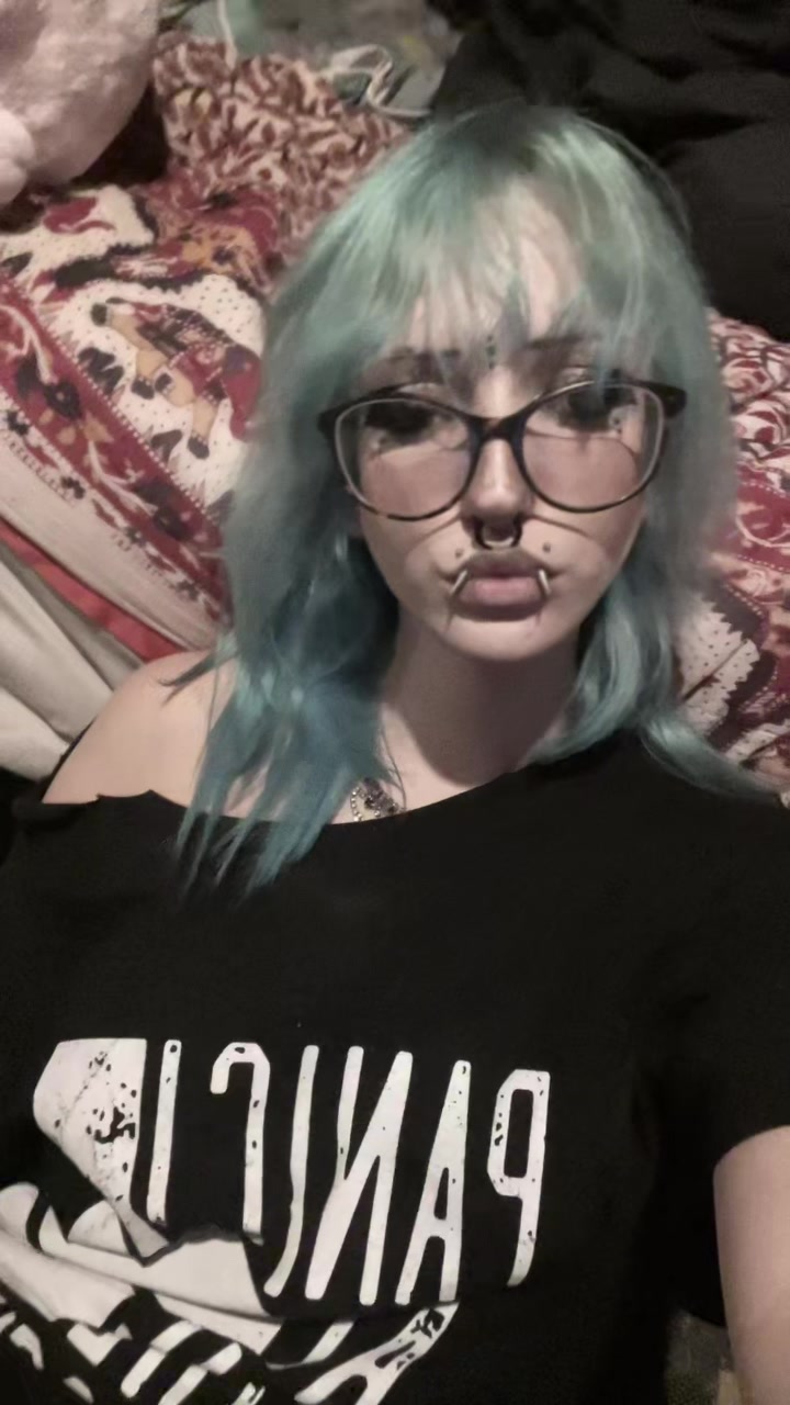 @𝕿𝖞𝕹𝖌𝖊𝖑🌀💚