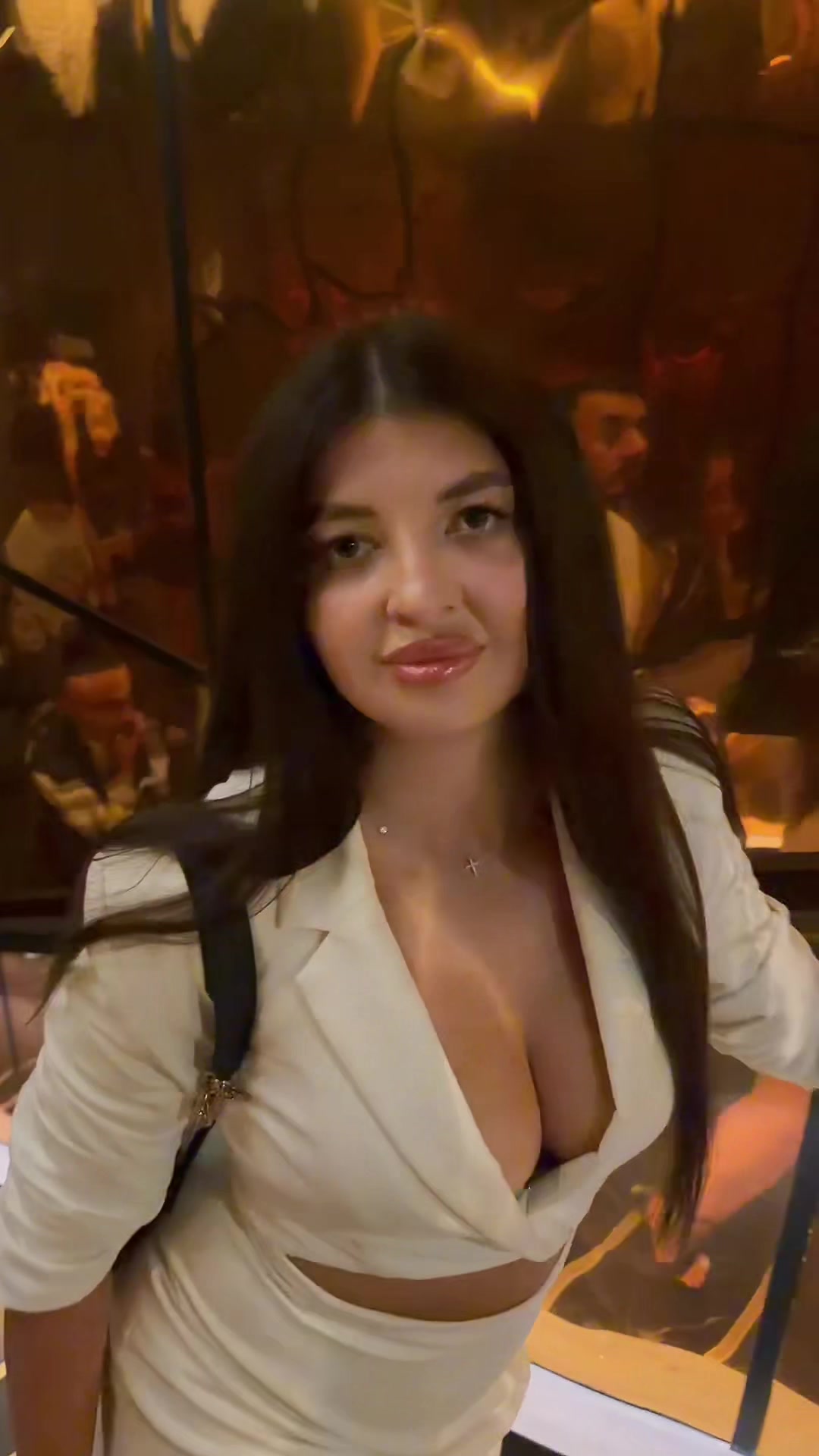 @Larisa✨