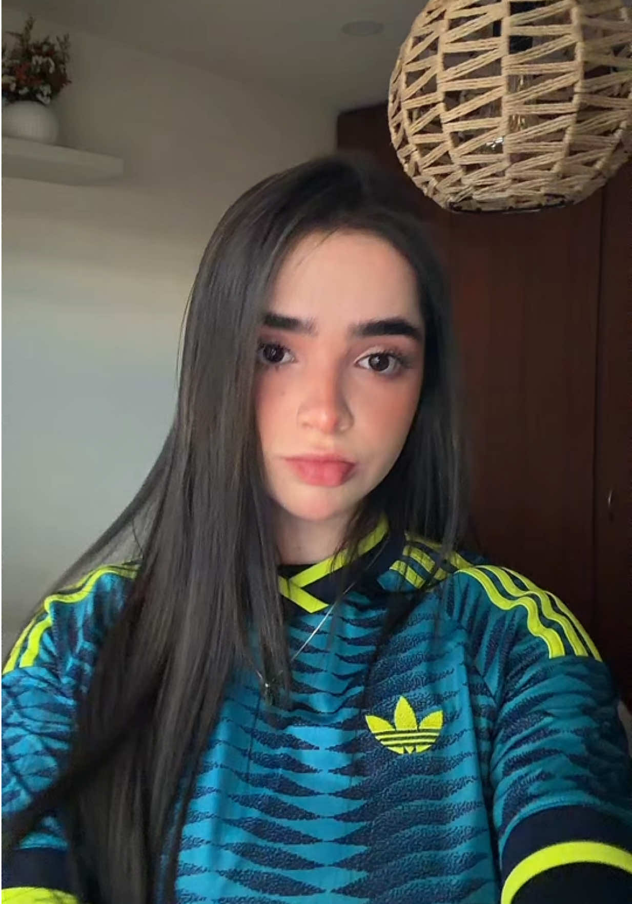 @sof&iacute;a t&eacute;llez
