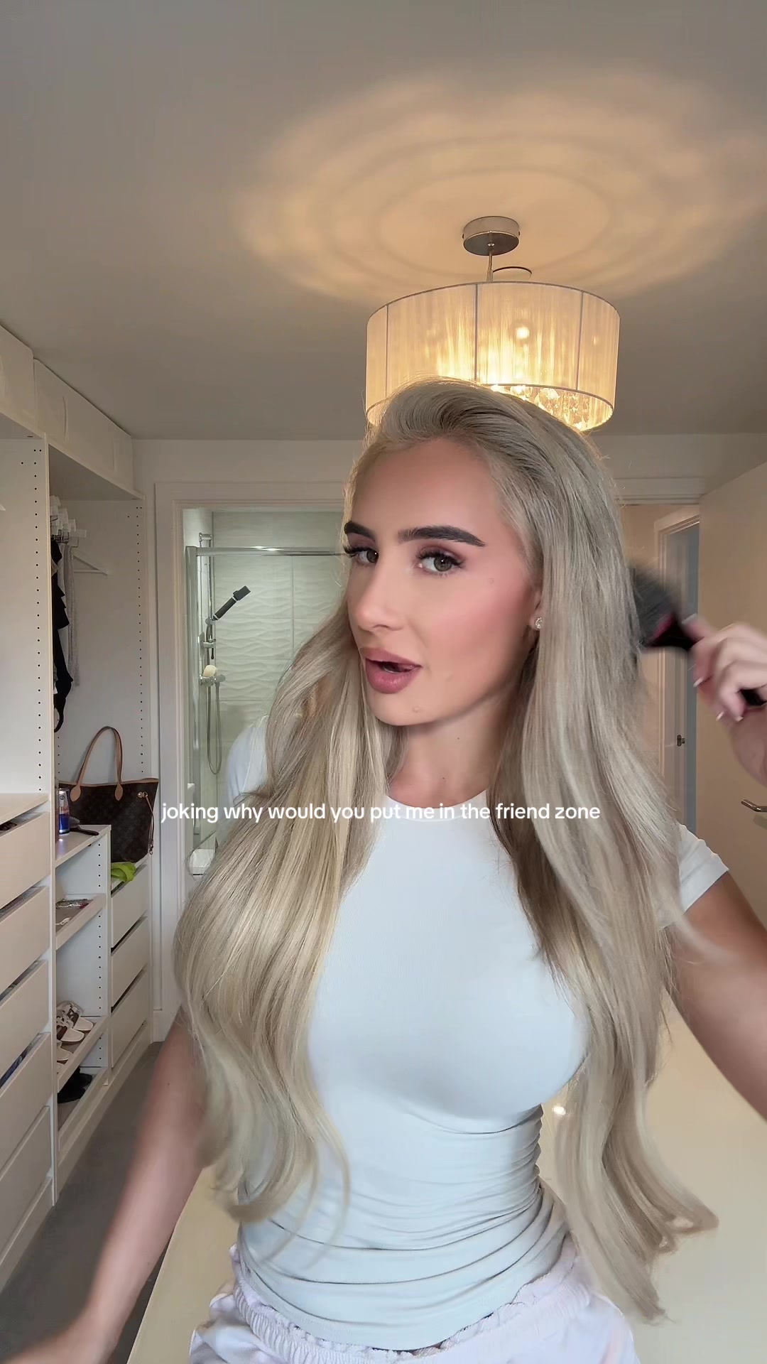 @HollyDemicol