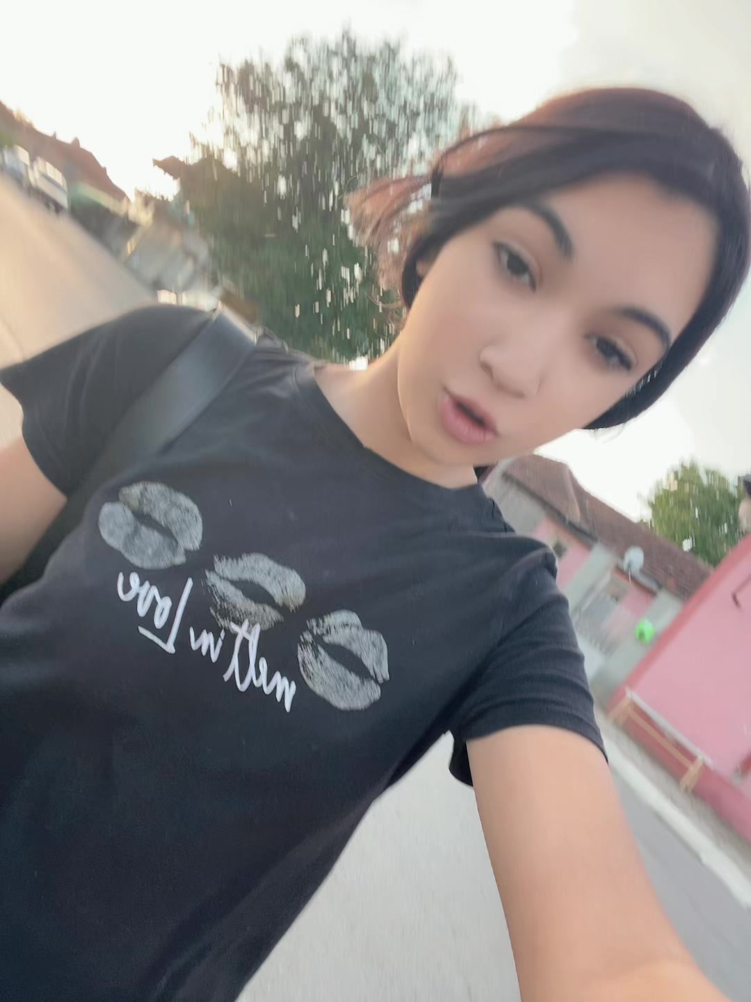 @🫠