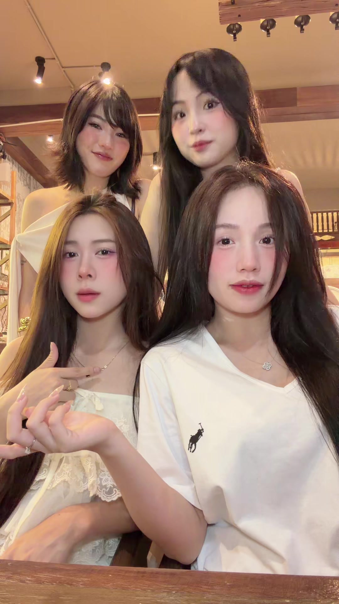 @Thị Nhung