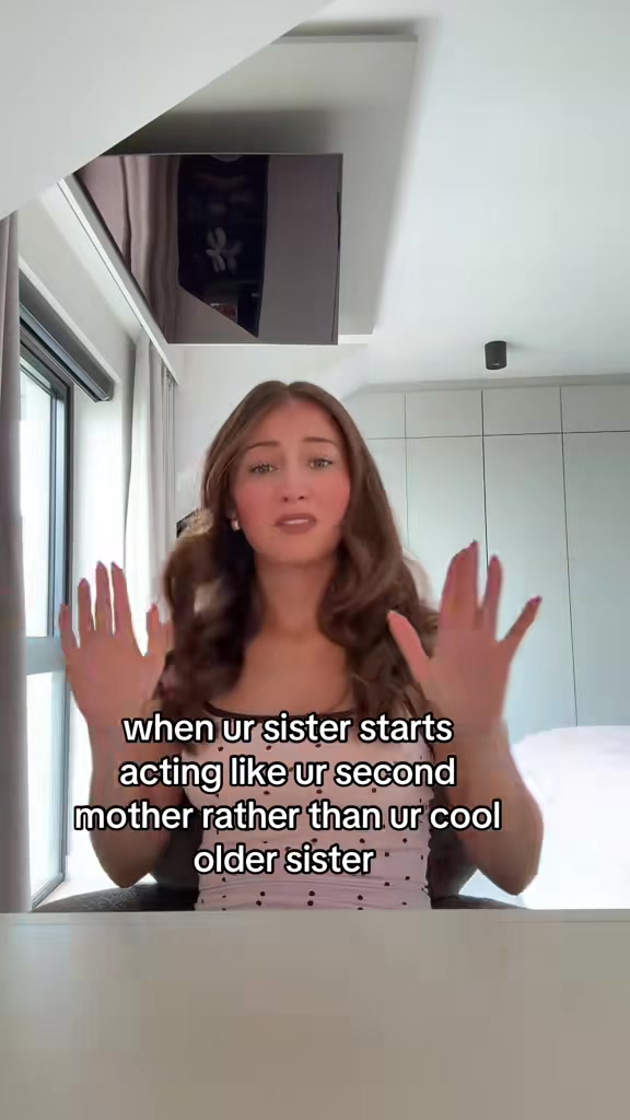 @thesimp5onsisters