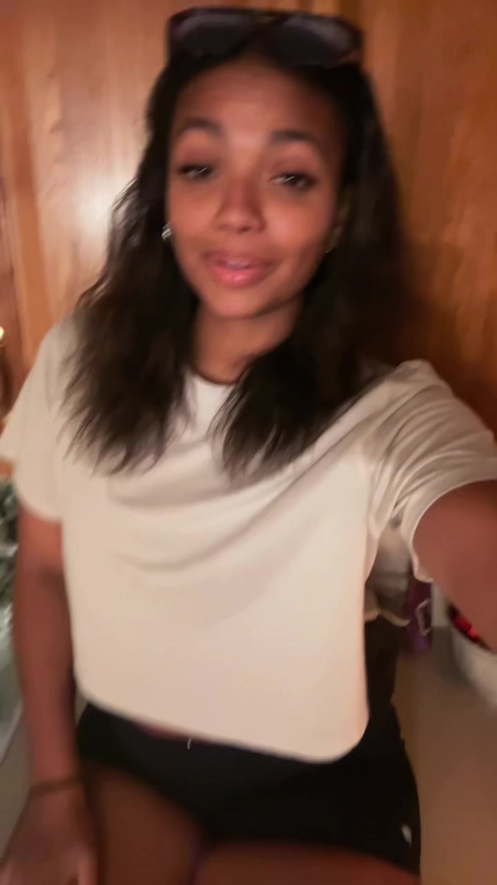 @lelegirll23