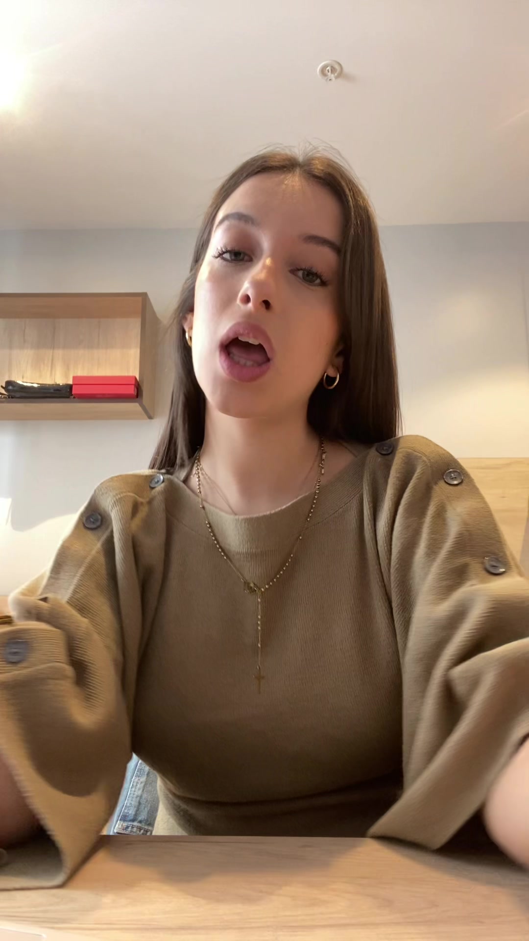 @In&eacute;s