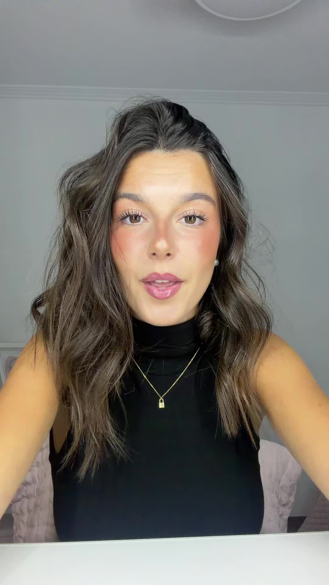 @𝚐𝚕𝚘𝚛𝚒𝚒𝚊