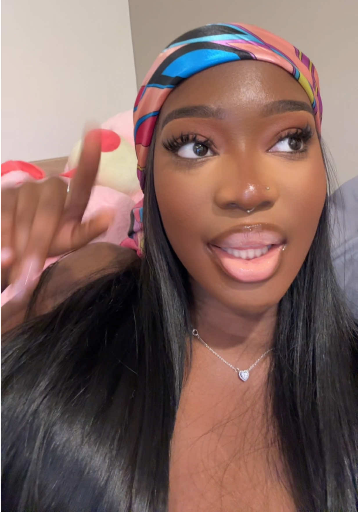 @chanelleakua