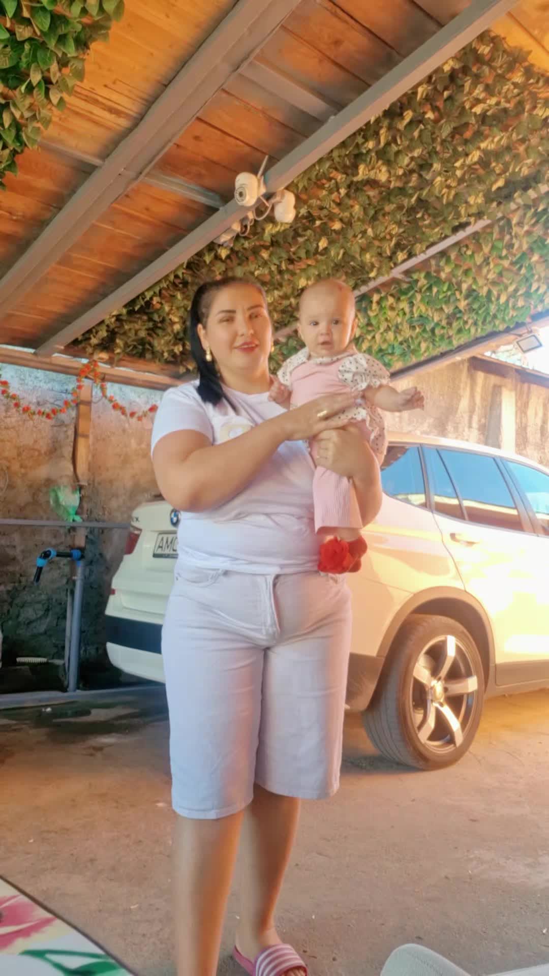 @manuelaapostolach