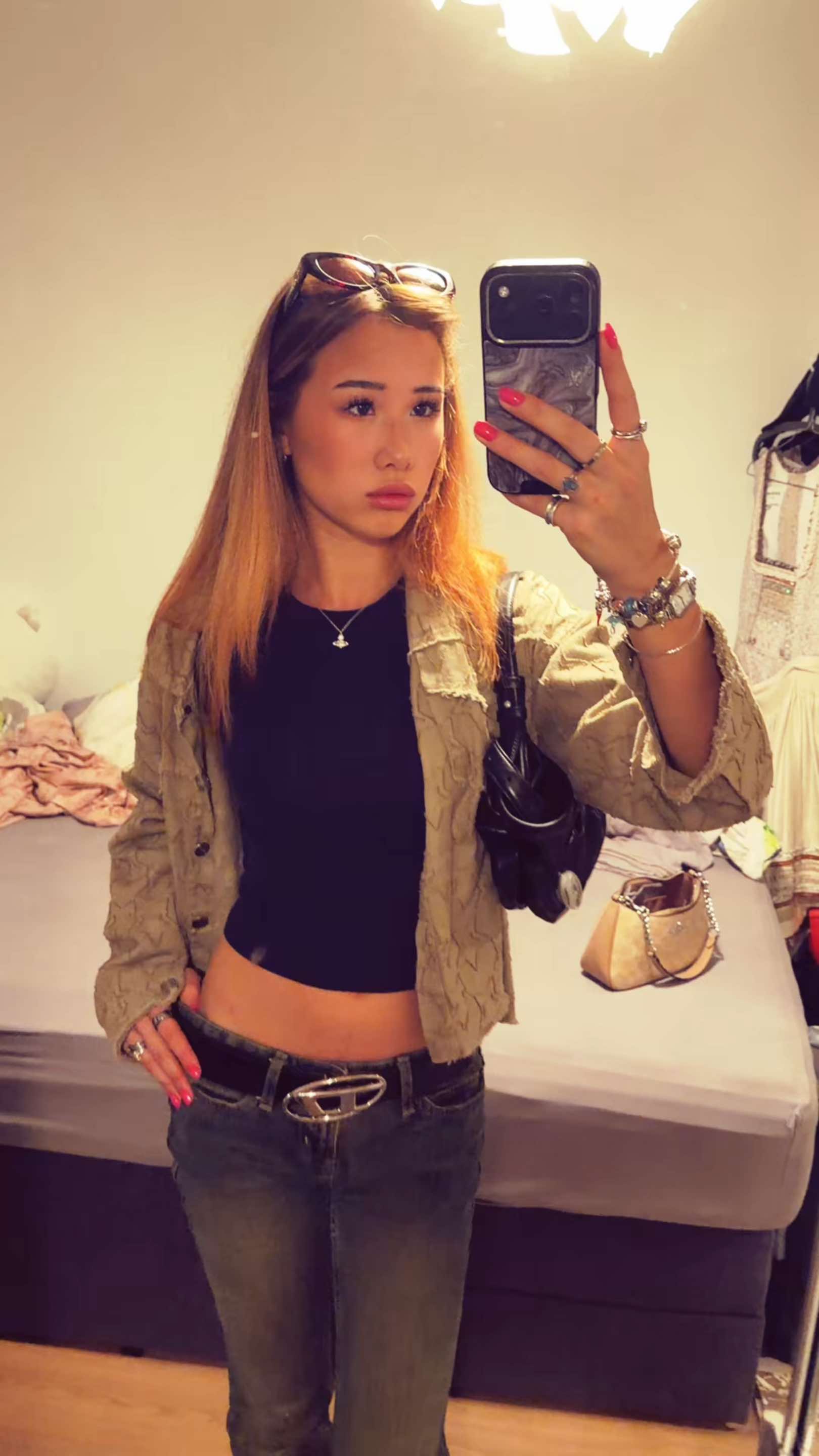 @aureliafr