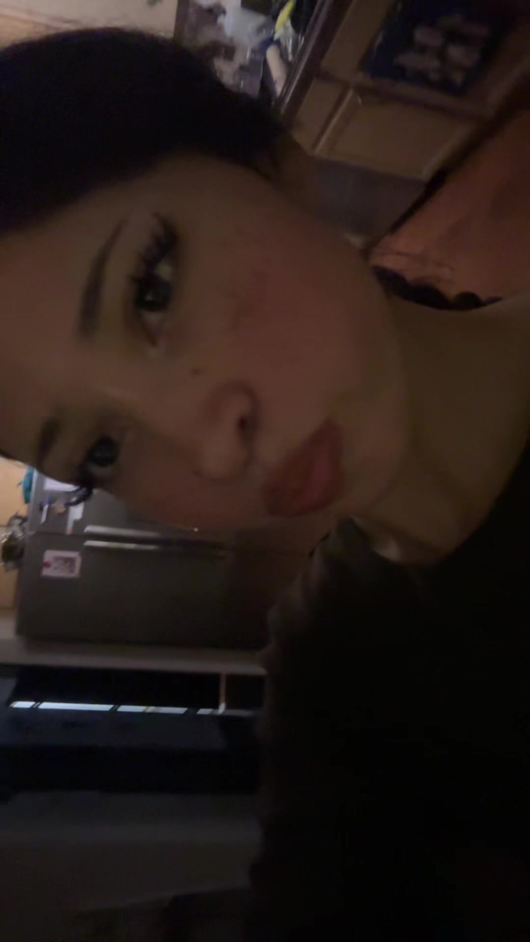 @Jneee