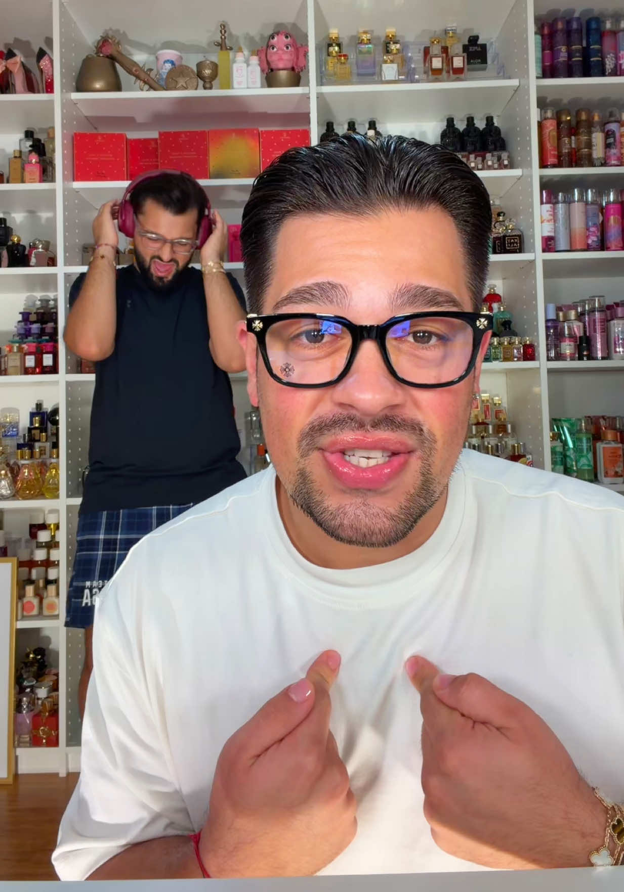@AnthonyReactss