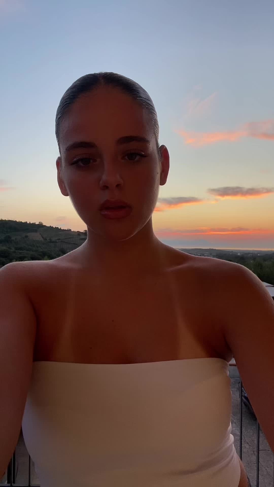 @★