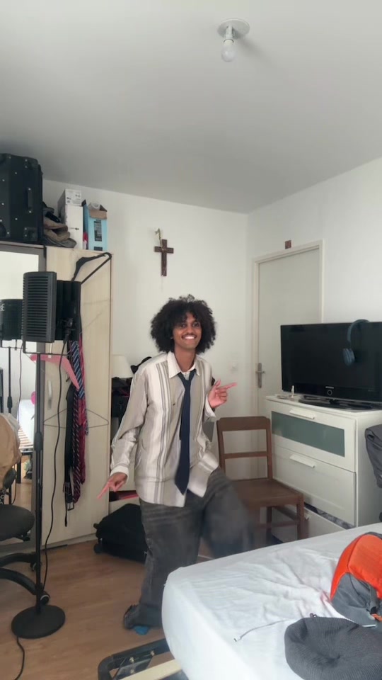 @curlyfreak