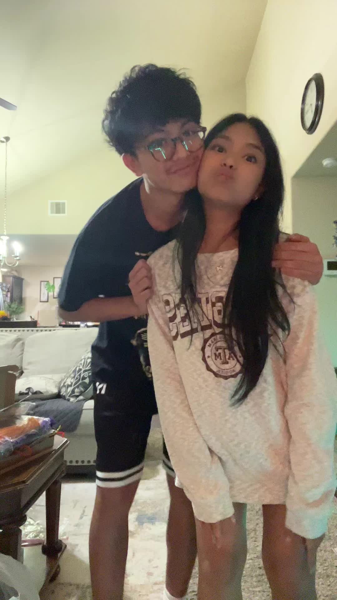 @shanaynay