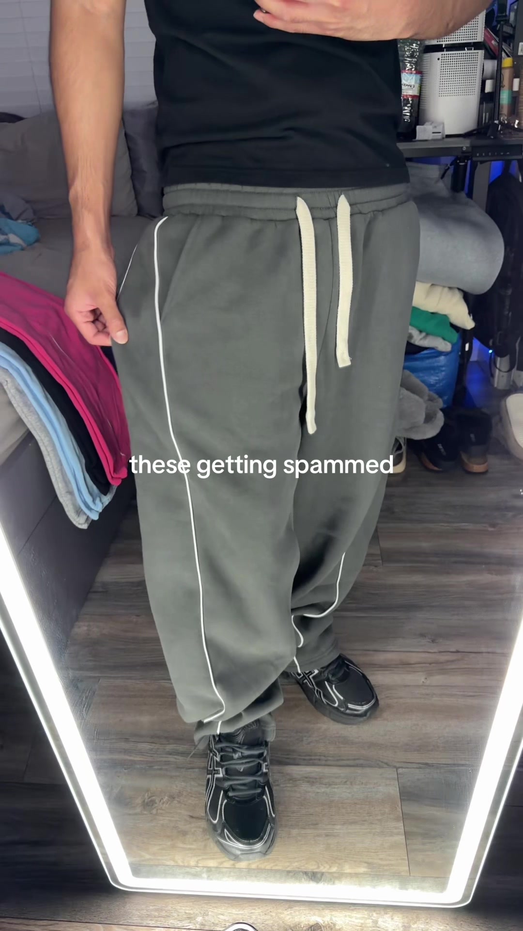 @parannoyed_