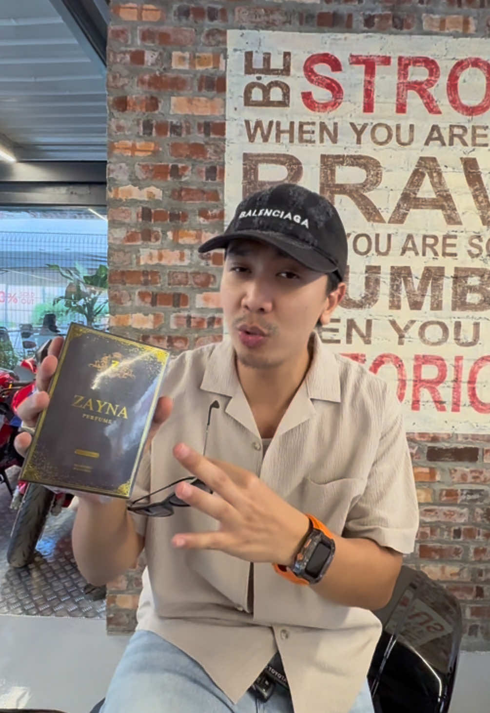 @Zayna Perfume