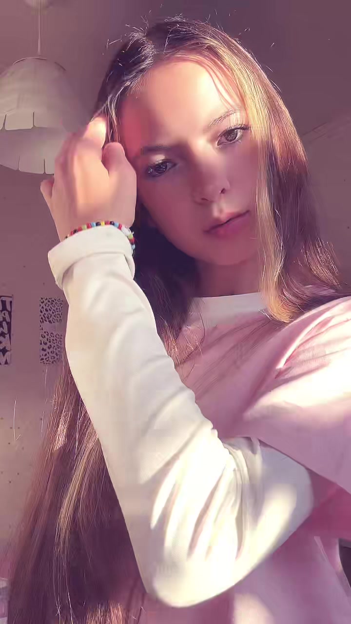 @inst:Mrs_Smith_Daria