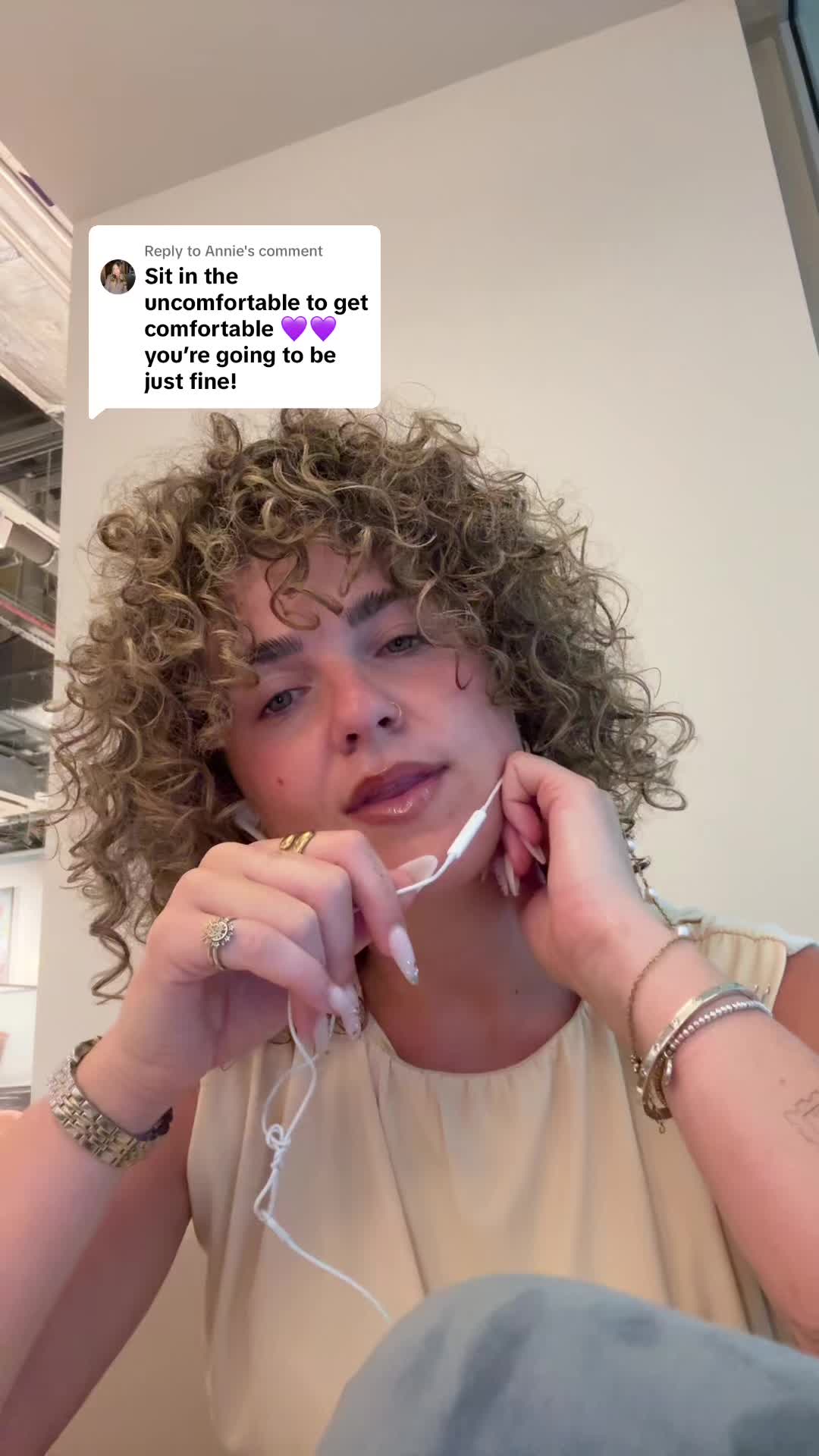 @elbuckles
