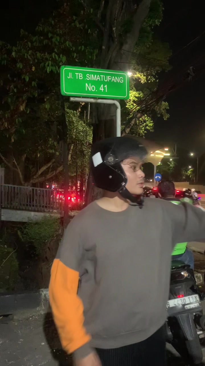 @Achmad | Food, Vlog, and Game