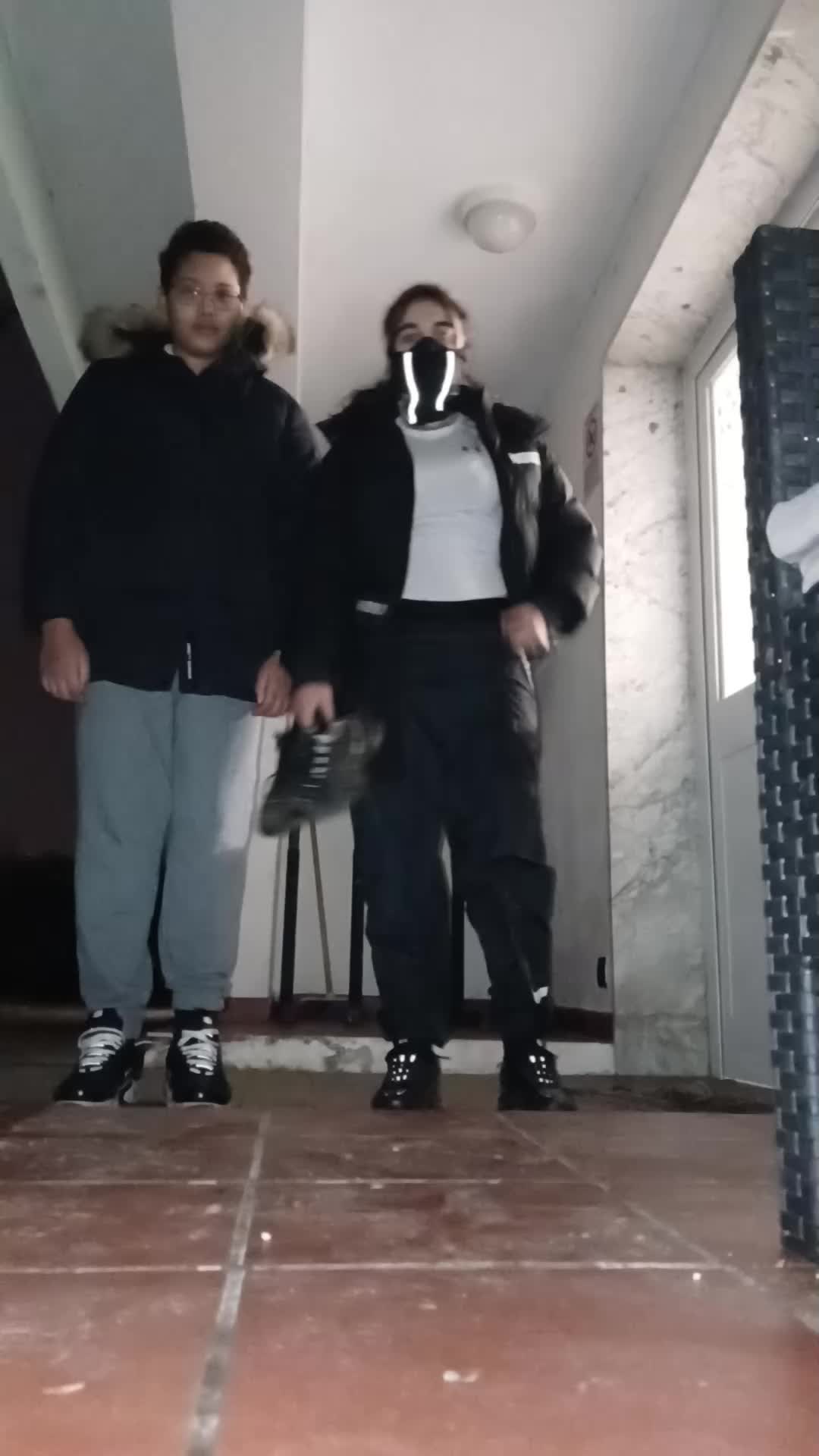 @๐๐๐