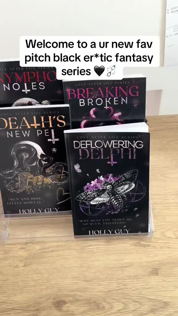 @hollyguyauthor