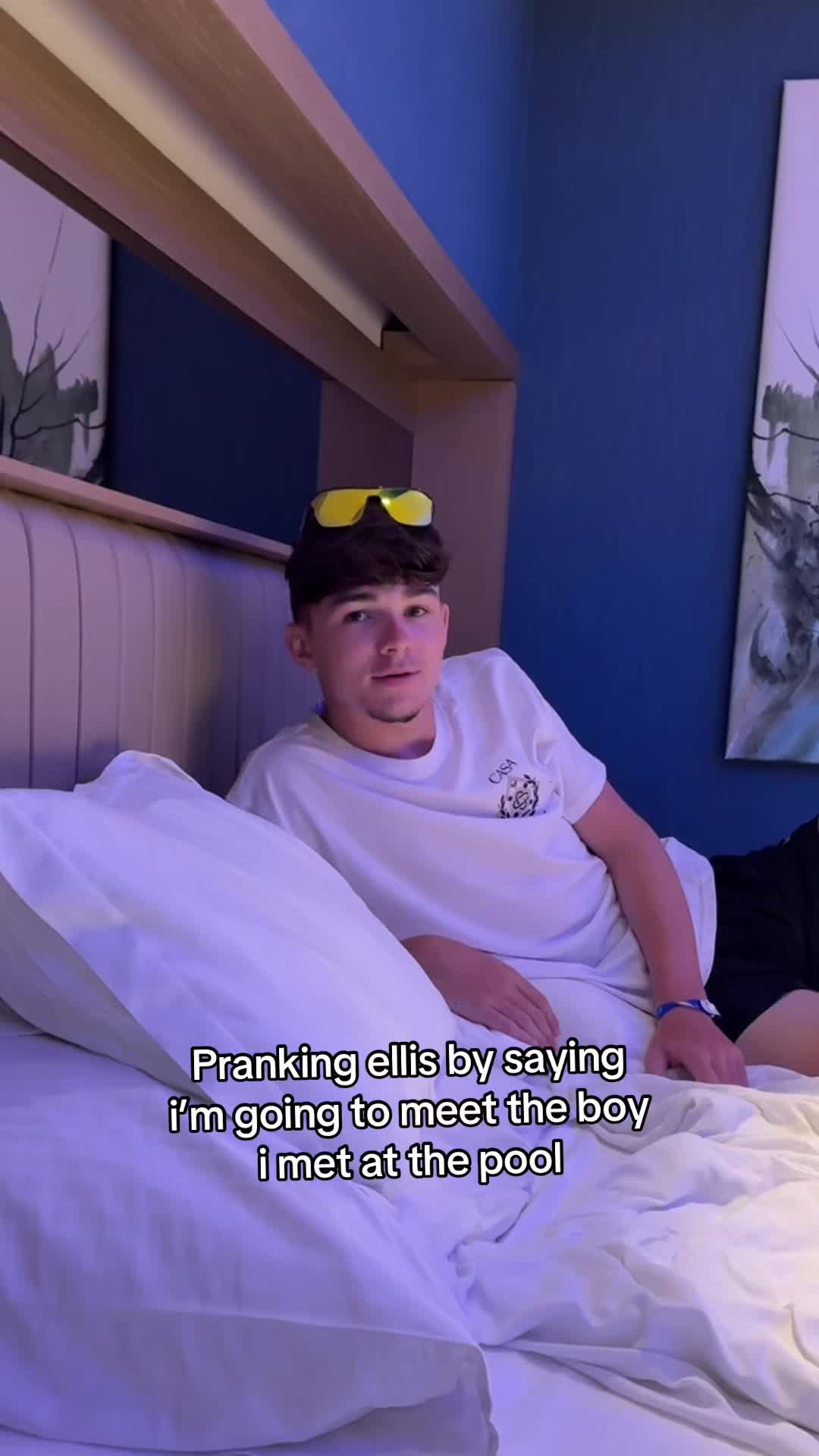 @Ellis & Mads Pranks