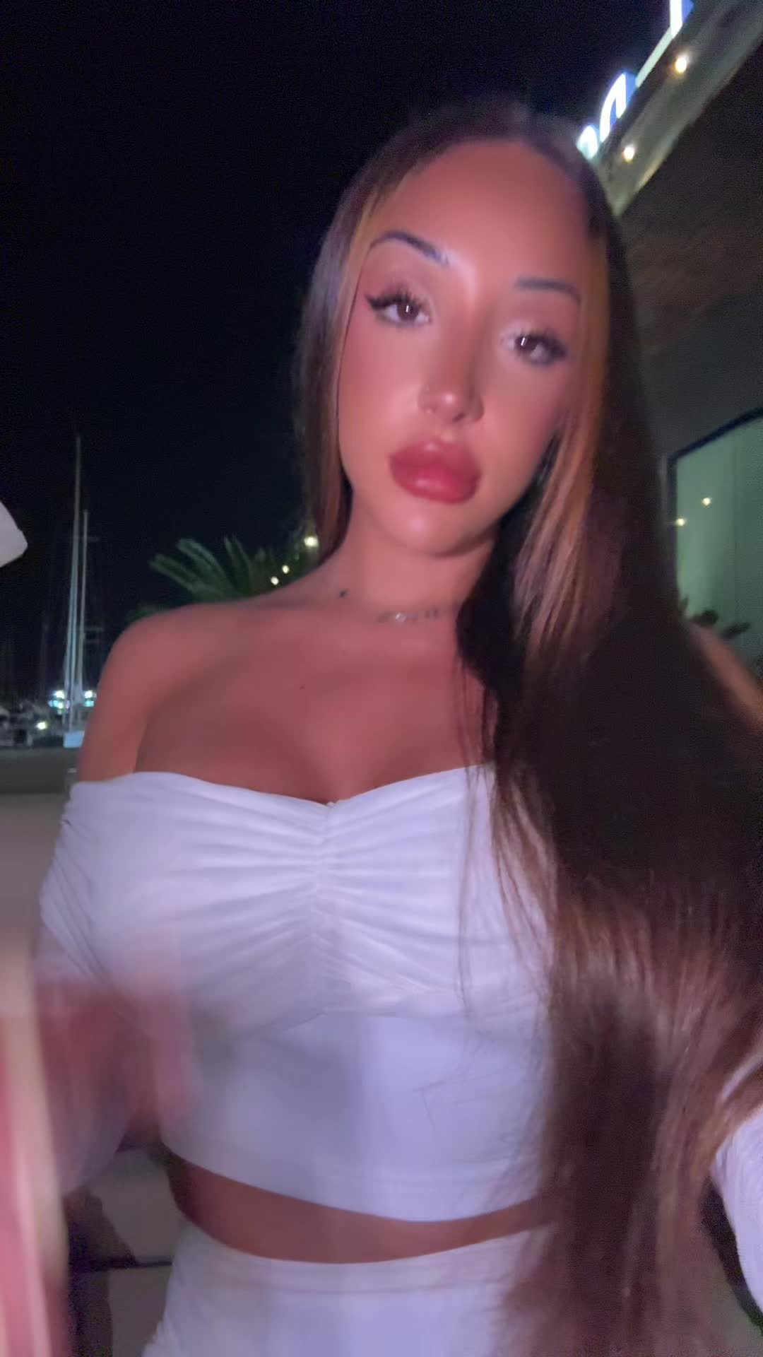 @Cm.jjj
