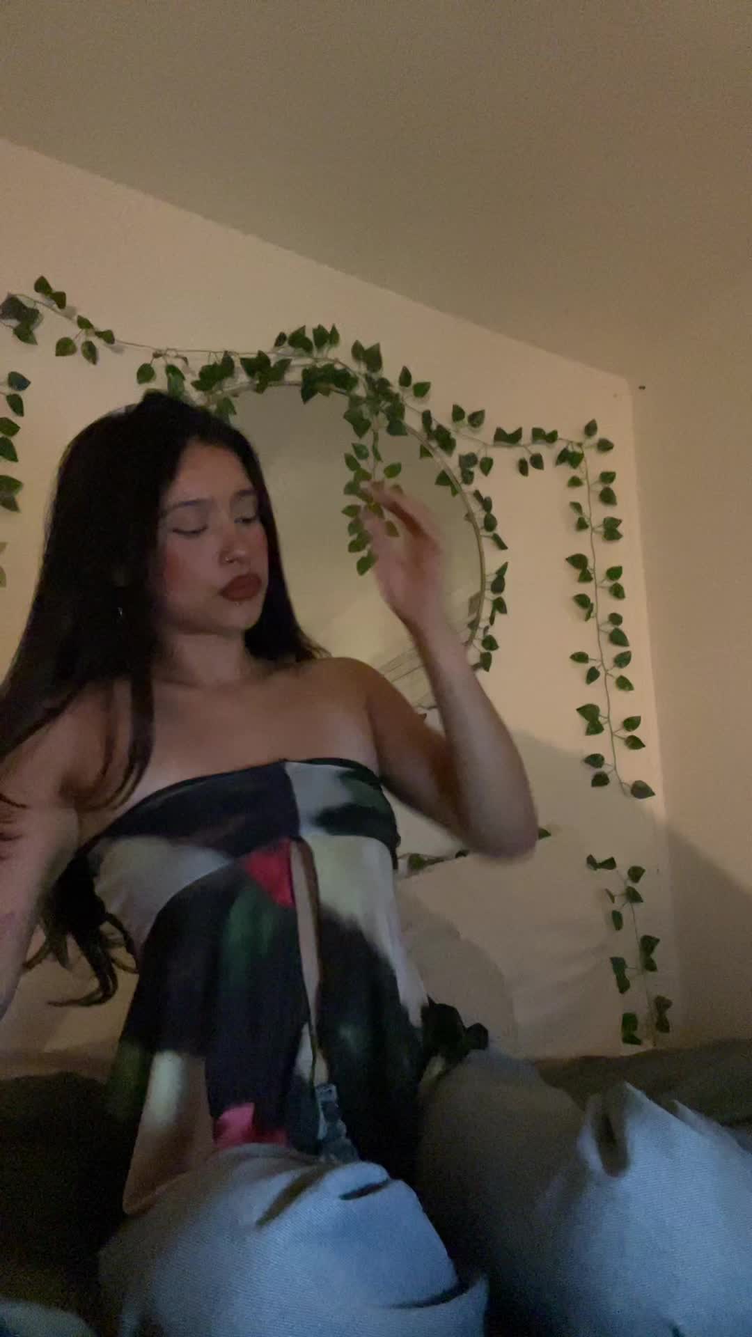 @Luna