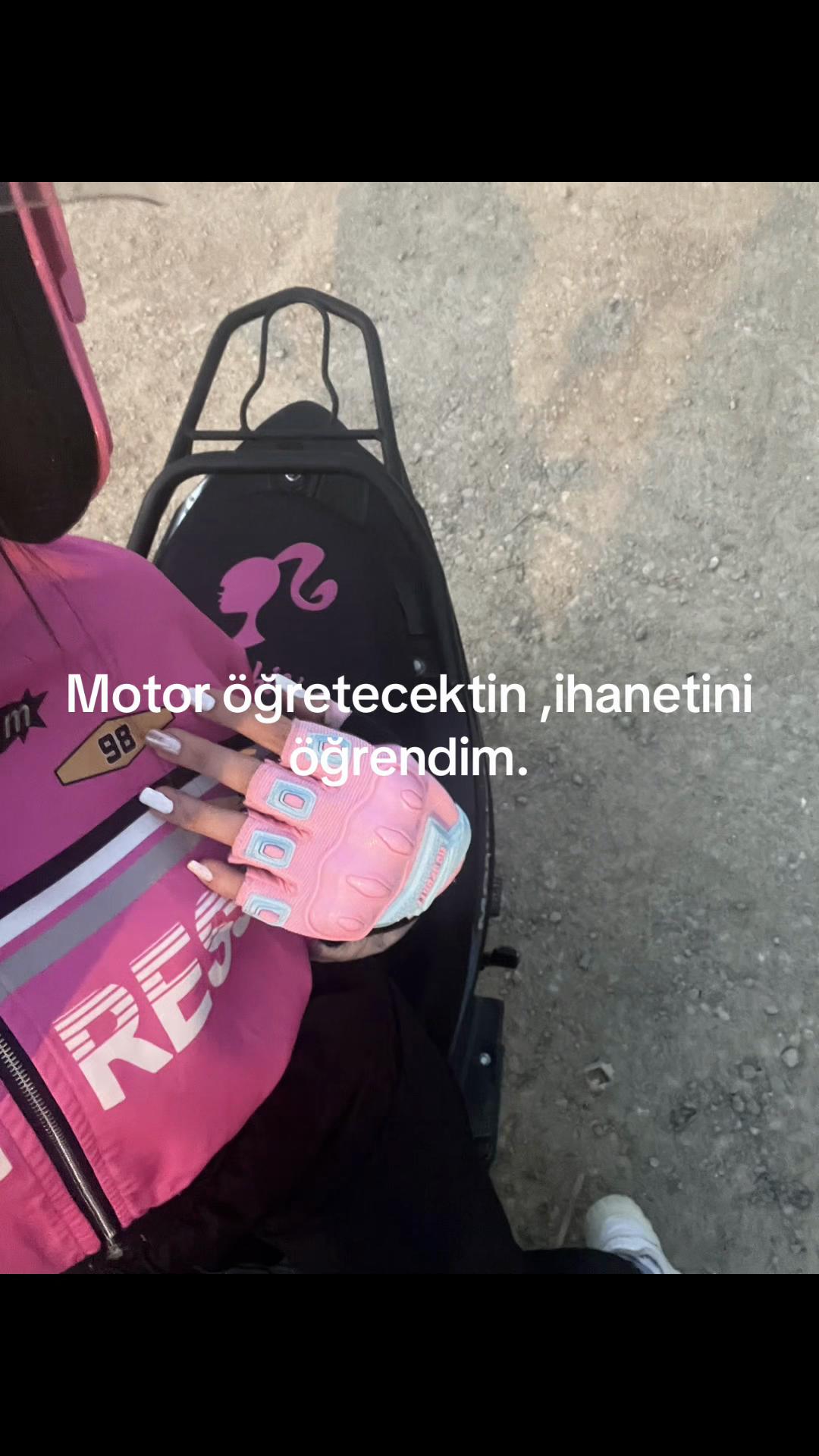 @alenalorii