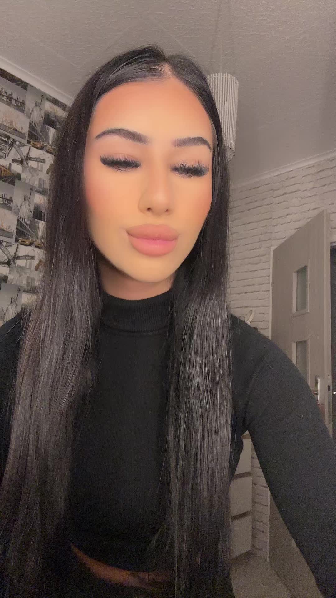 @_victoria