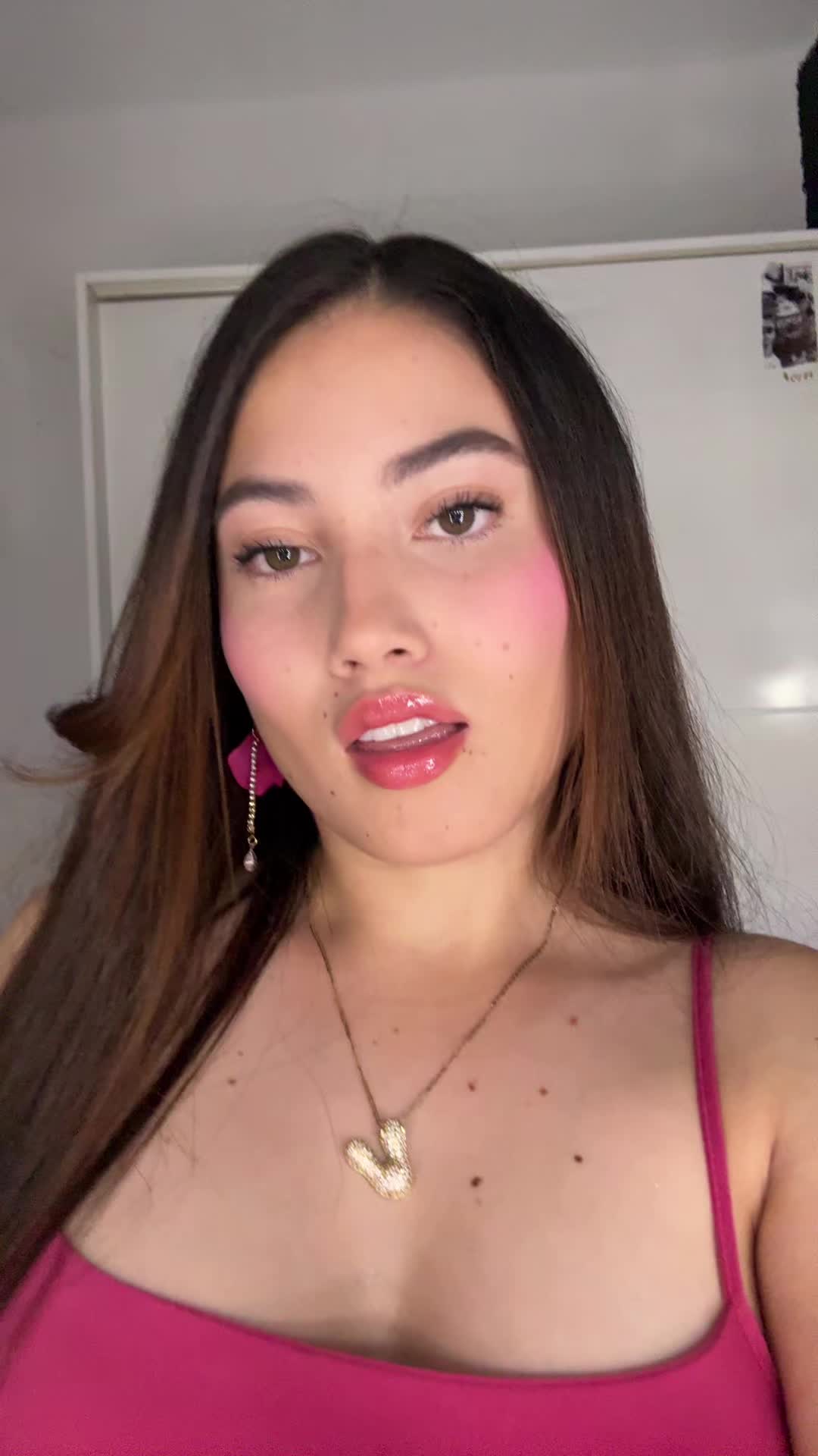 @VALENTINA🦦