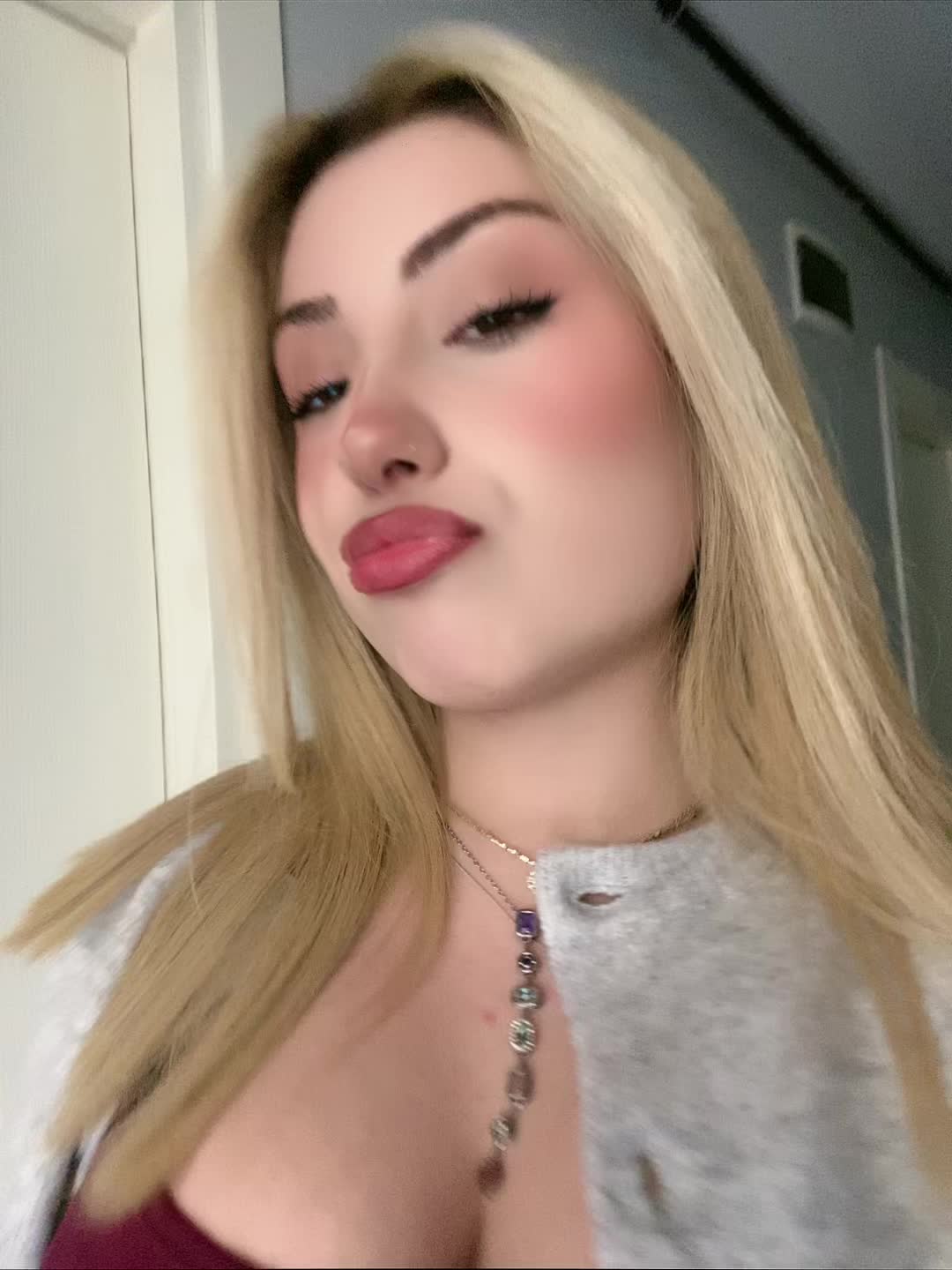 @alyell_