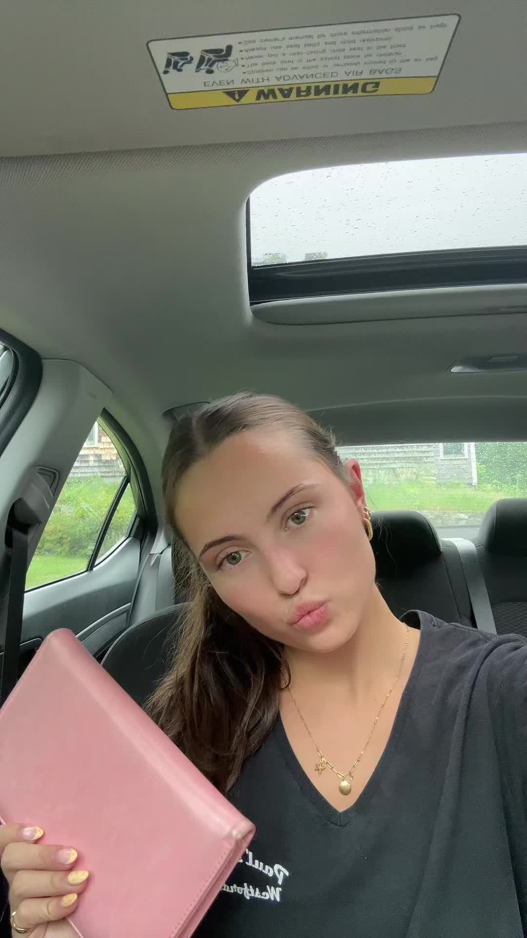 @🪼