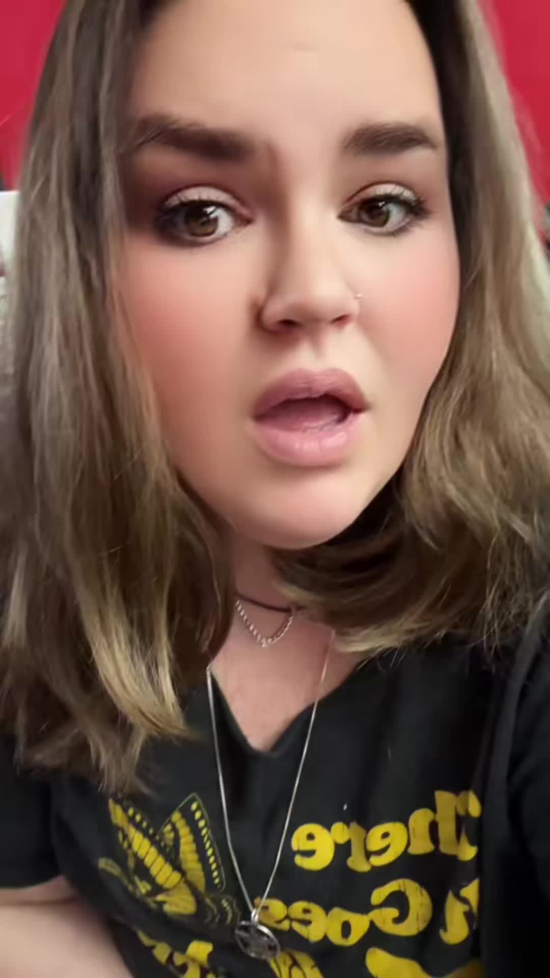 @daytodayrae