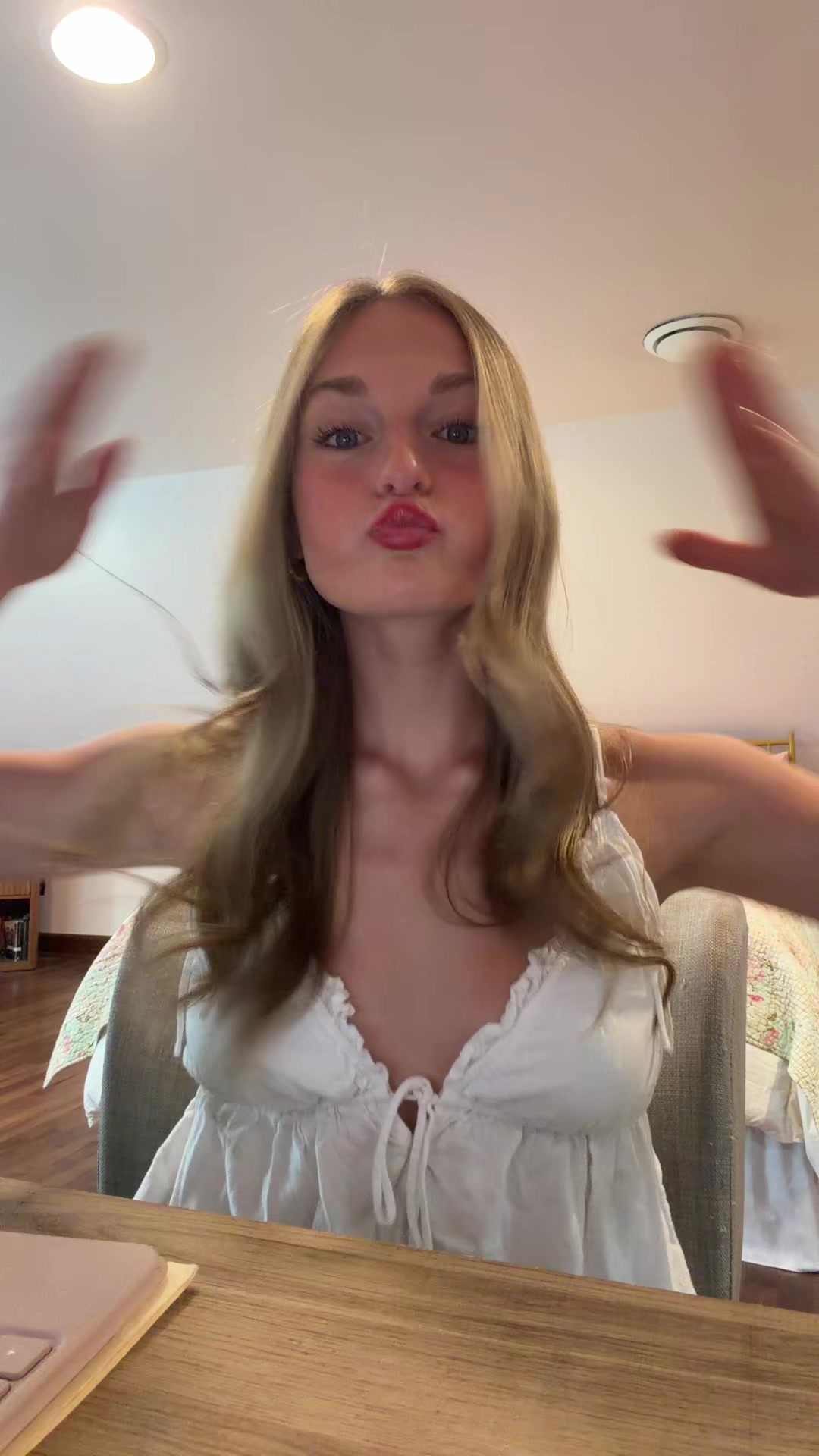 @kat