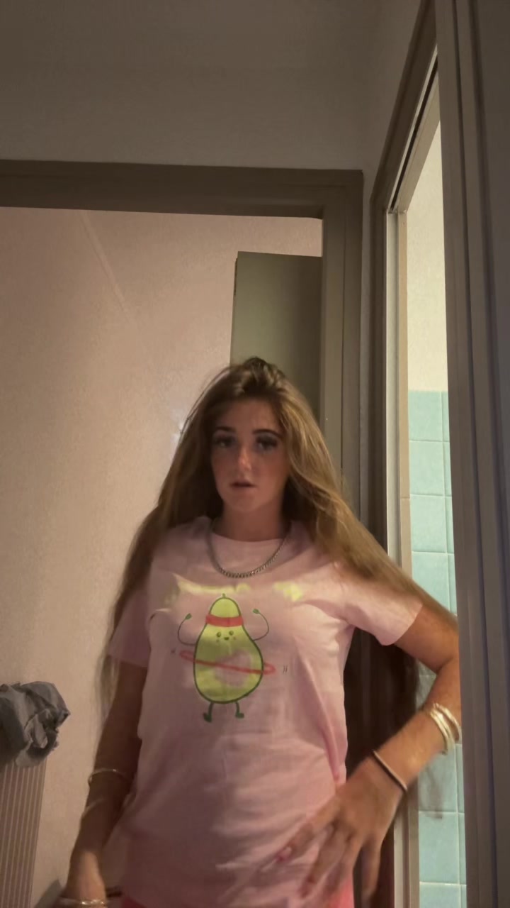 @~J~