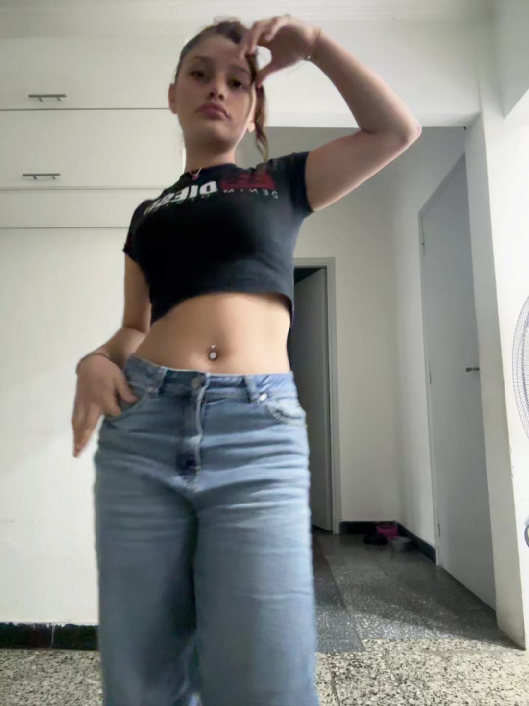 @Kiari1_.