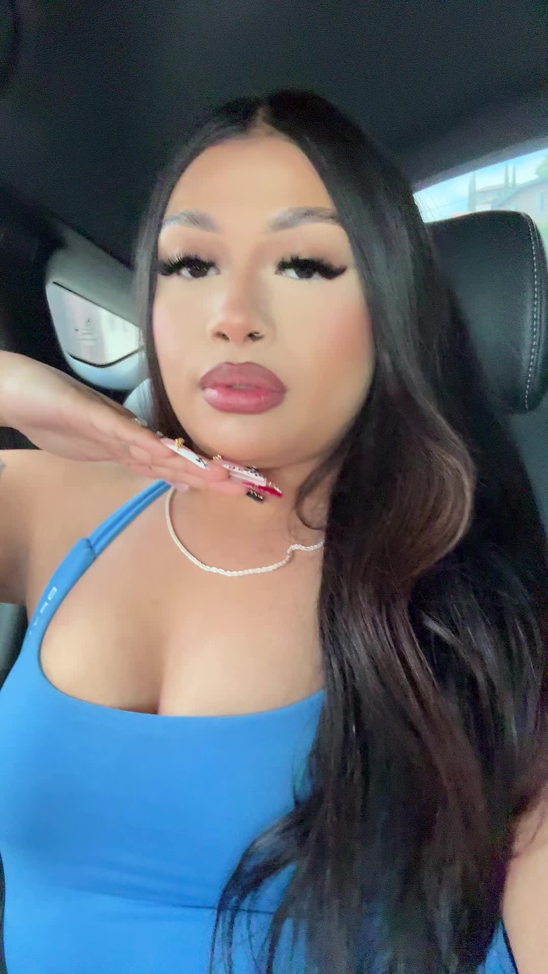 @Nikki