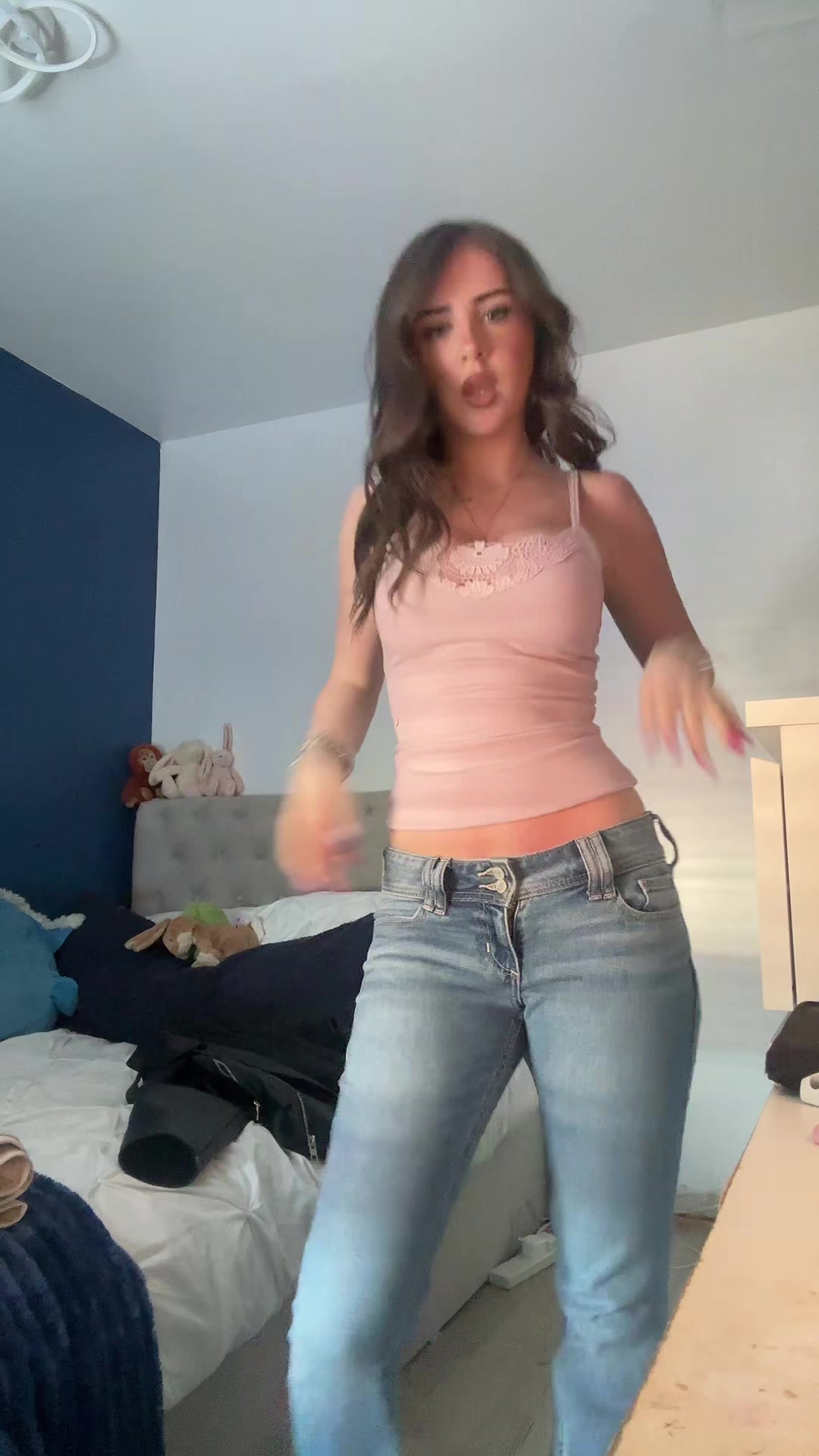 @𝐂𝐨𝐮𝐫𝐭𝐧𝐞𝐲🪽