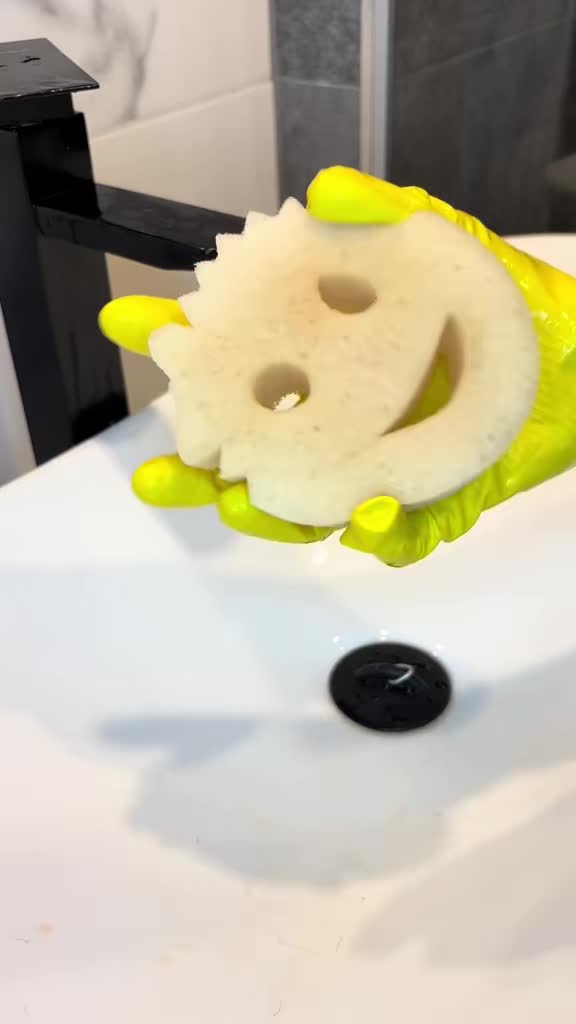@Evelina_ASMR_sponge