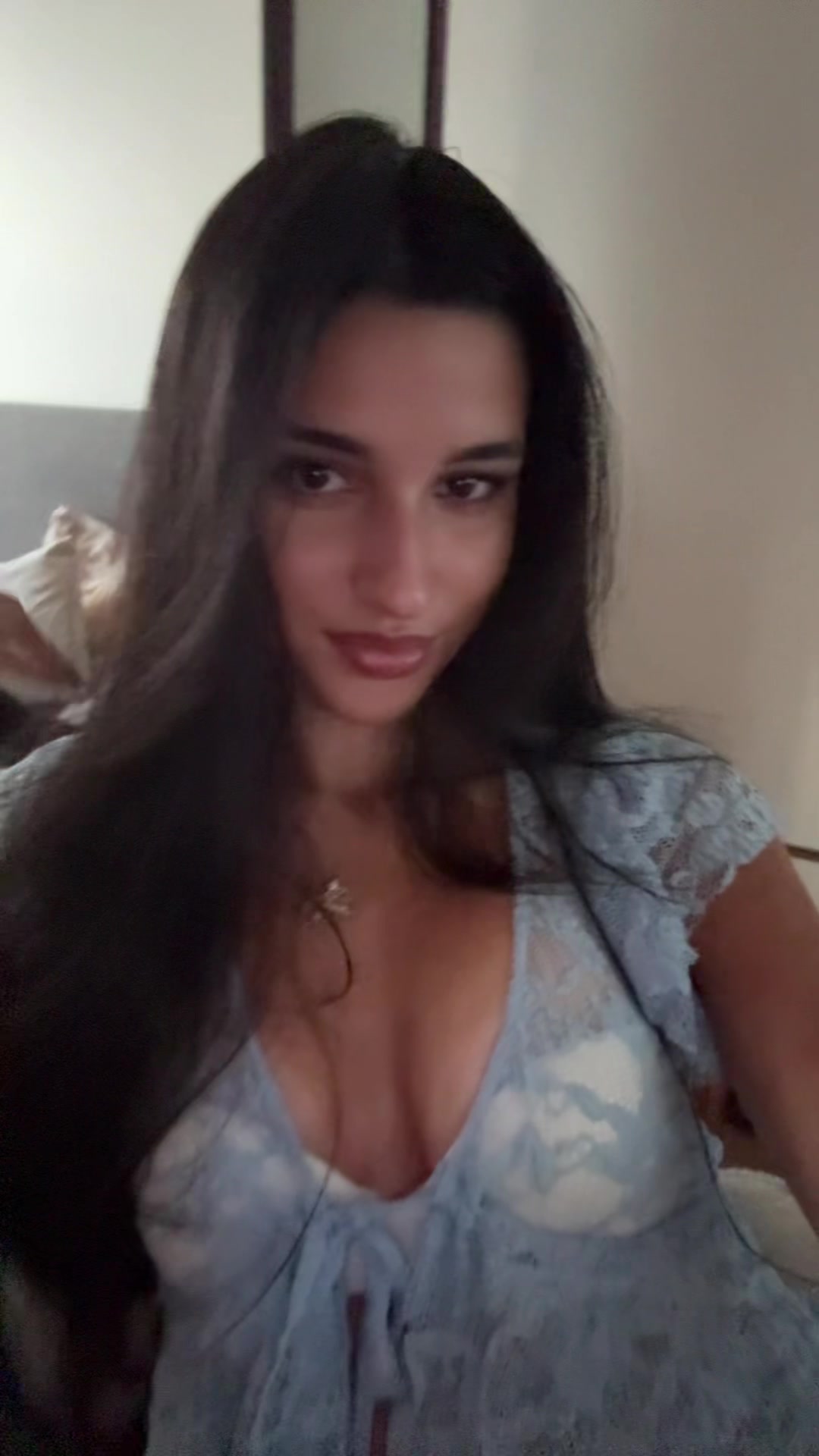 @Valentina