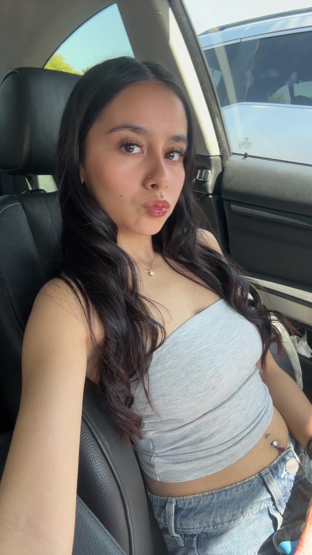 @ariana .