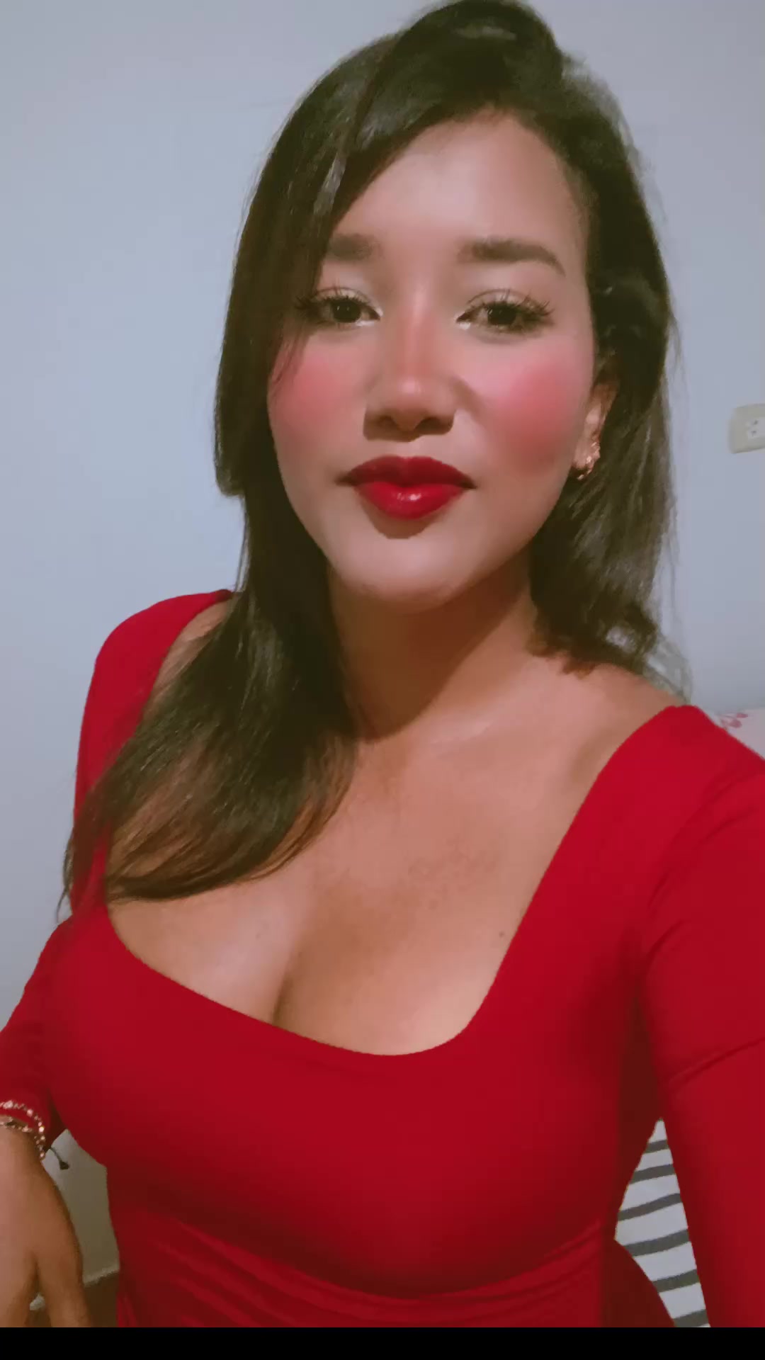 @Reina Lara