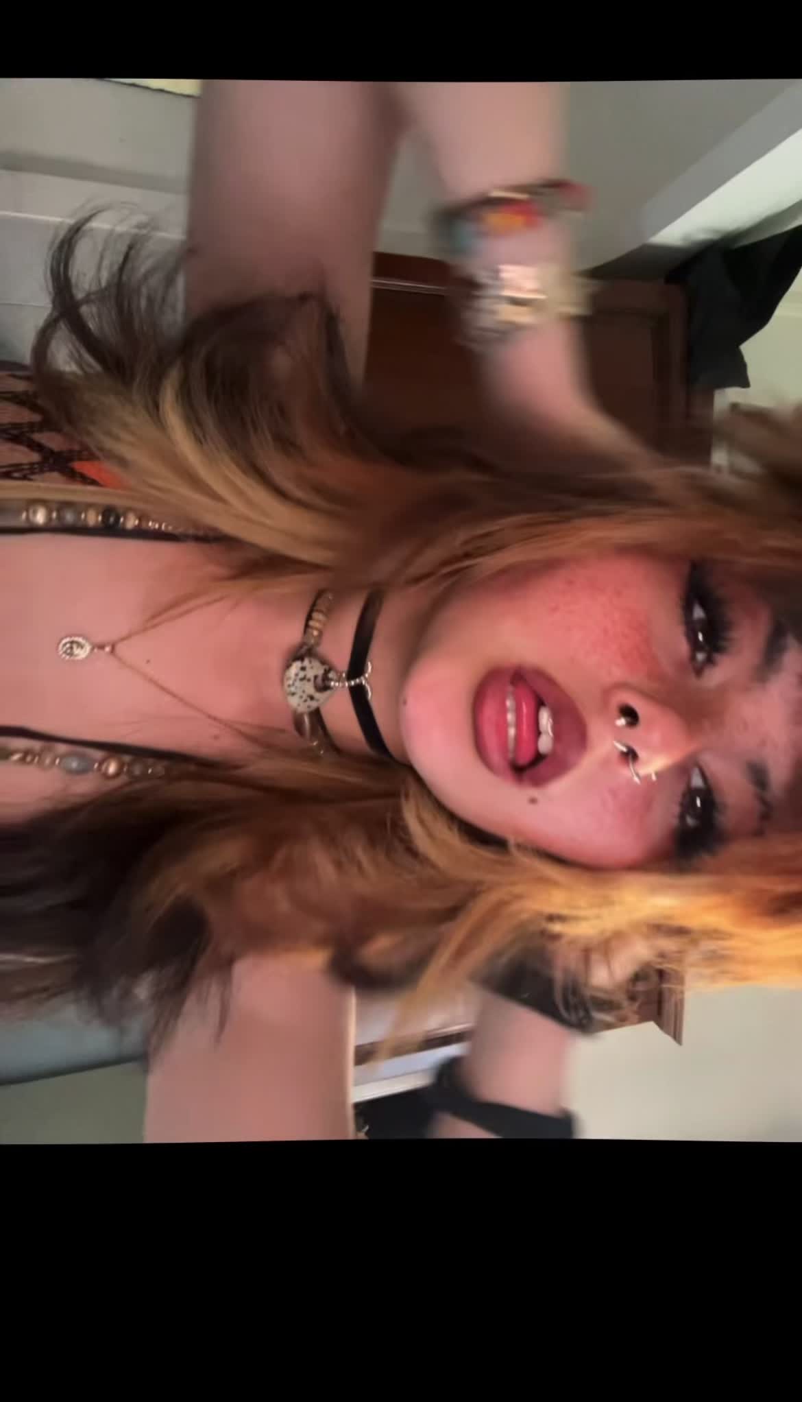 @🥥