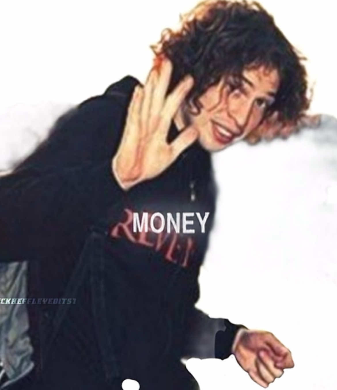 @𝐄l𝐯i𝐢 𝐄c𝐥i𝐩s𝐞d🪽